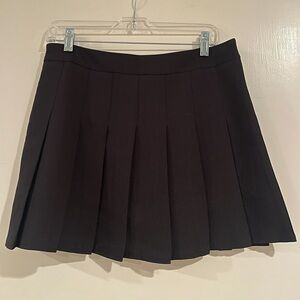 Black mini skater pleaded skirt size XLarge